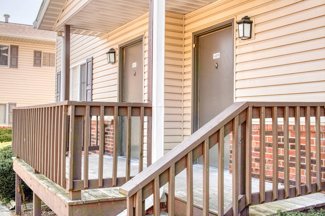 Hickory Grove Apartments in Bloomington, IN Now Leasing!