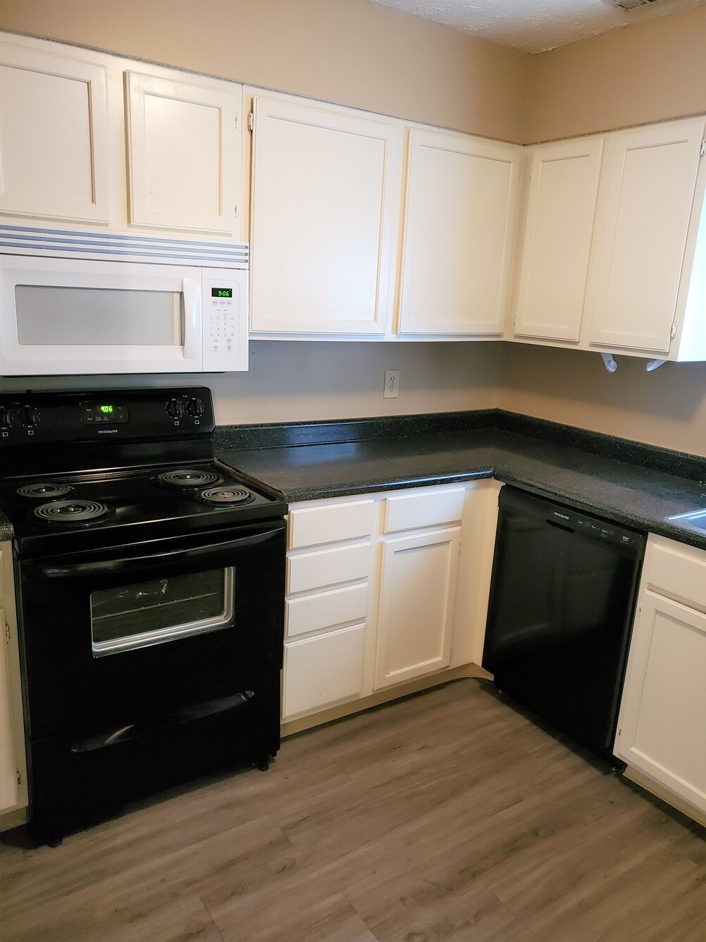 Bloomington, Indiana Apartment Complexes Hickory Grove Apartments