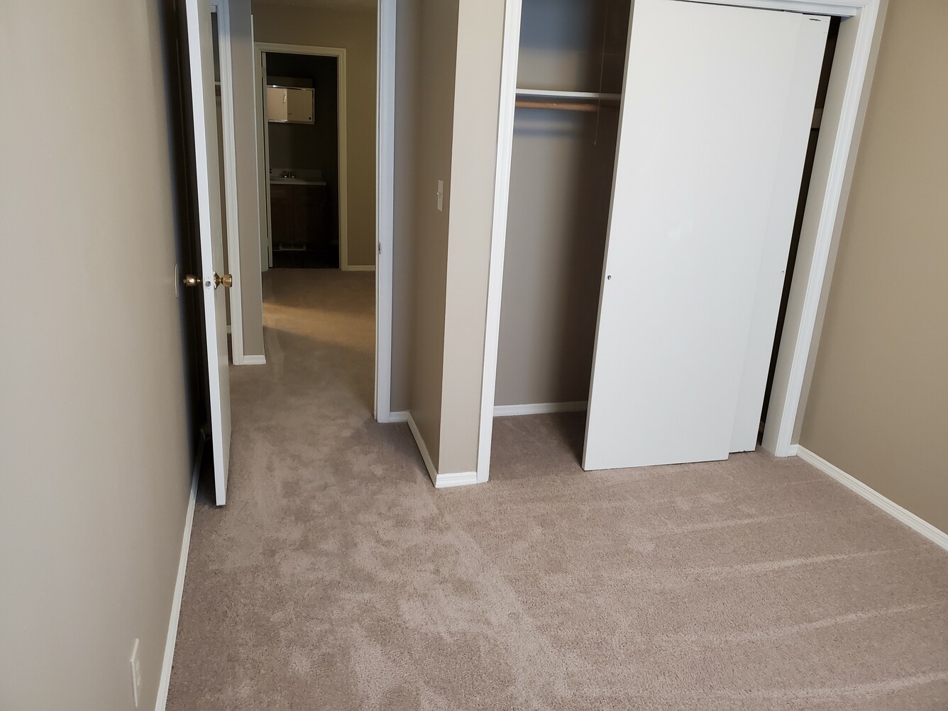 Bloomington, Indiana Apartment Complexes Hickory Grove Apartments